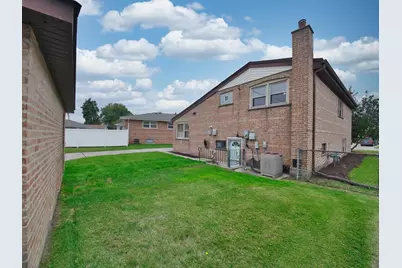 10107 Lawrence Court, Oak Lawn, IL 60453 - Photo 42