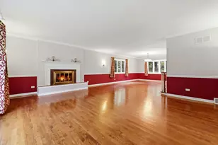 4 Auburn Ln, Barrington Hills, IL 60010 - Photo 4