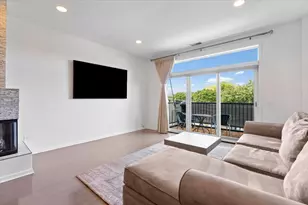 2040 W Belmont Ave, Chicago, IL 60618 - Photo 6