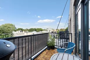 2040 W Belmont Ave, Chicago, IL 60618 - Photo 18
