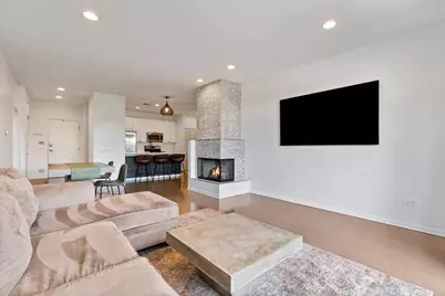 2040 W Belmont Avenue #405, Chicago, IL 60618 - Photo 8
