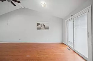 4121 Indian Hill Dr, Country Club Hills, IL 60478 - Photo 10