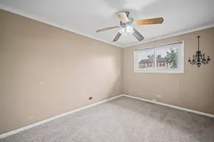 4121 Indian Hill Dr, Country Club Hills, IL 60478 - Photo 16