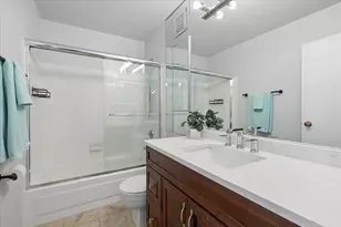 111 W Maple St, Chicago, IL 60610 - Photo 18