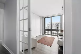 111 W Maple St, Chicago, IL 60610 - Photo 22