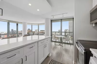 111 W Maple Street #3101, Chicago, IL 60610 - Photo 8