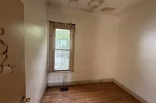 5140 S Emerald Ave, Chicago, IL 60609 - Photo 10