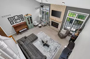 9176 Forest Ridge Dr, Roscoe, IL 61073 - Photo 10