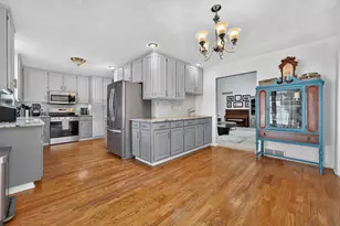 9176 Forest Ridge Dr, Roscoe, IL 61073 - Photo 16