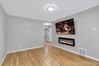 14813 Evers Street, Dolton, IL 60419 - Photo 8