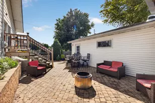 210 S 10th St, Rochelle, IL 61068 - Photo 22