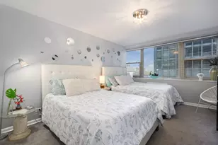 253 E Delaware Pl, Chicago, IL 60611 - Photo 16