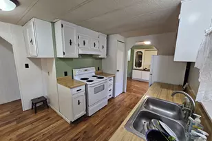 100 S East St, Chicago, IL 62898 - Photo 16