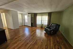 100 S East St, Chicago, IL 62898 - Photo 12
