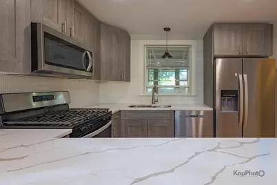 1335 Briar Court, Des Plaines, IL 60018 - Photo 6