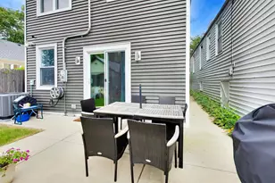 5011 W Strong St, Chicago, IL 60630 - Photo 36