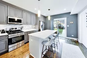 5011 W Strong St, Chicago, IL 60630 - Photo 8