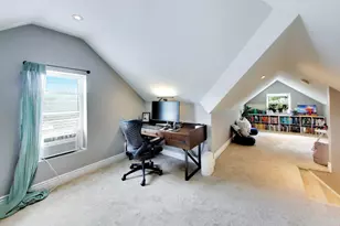5011 W Strong St, Chicago, IL 60630 - Photo 30