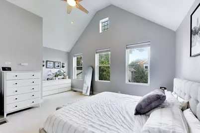 5011 W Strong Street, Chicago, IL 60630 - Photo 16