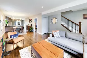 5011 W Strong St, Chicago, IL 60630 - Photo 4