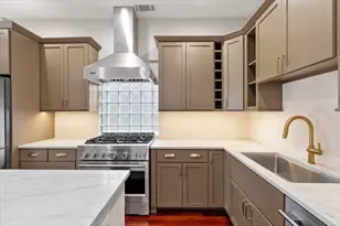 3431 N Paulina St, Chicago, IL 60657 - Photo 8
