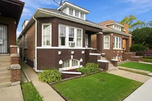 5708 S Richmond St, Chicago, IL 60629 - Photo 2