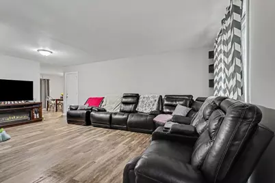933 Shiloh Court, Joliet, IL 60431 - Photo 4