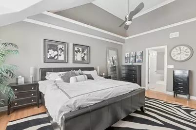 876 N Maple Avenue, Palatine, IL 60067 - Photo 14