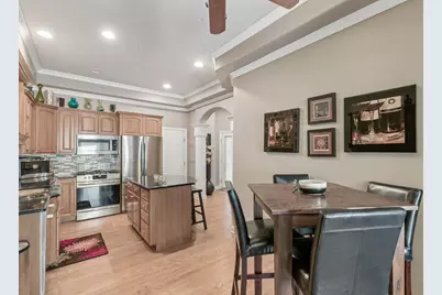 876 N Maple Avenue, Palatine, IL 60067 - Photo 10