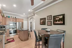 876 N Maple Ave, Palatine, IL 60067 - Photo 10