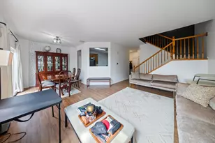 2043 S Kristina Ln, Round Lake, IL 60073 - Photo 4