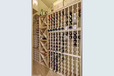 1942 N Wolcott Avenue, Chicago, IL 60622 - Photo 30