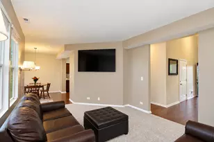 667 Anchorage Ct, Pingree Grove, IL 60140 - Photo 4