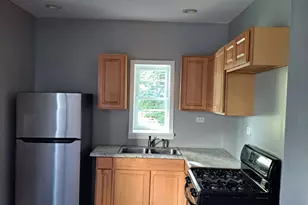 2608 E 74th Pl, Chicago, IL 60649 - Photo 8