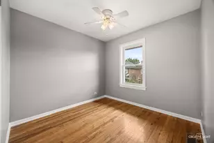 2608 E 74th Pl, Chicago, IL 60649 - Photo 14