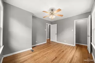 2608 E 74th Pl, Chicago, IL 60649 - Photo 10