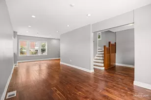 2608 E 74th Pl, Chicago, IL 60649 - Photo 6
