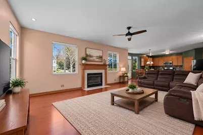 115 E Meadow Drive, Cortland, IL 60112 - Photo 6