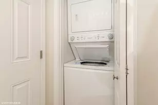 657 W Fulton St, Chicago, IL 60661 - Photo 8