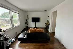7507 W 58th St, Summit, IL 60501 - Photo 2