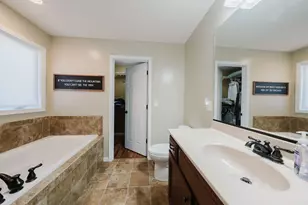 501 Newcastle Dr, Mackinaw, IL 61755 - Photo 26