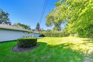 3136 Bellwood Ln, Glenview, IL 60026 - Photo 30