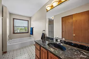765 Crest Dr, Cary, IL 60013 - Photo 26