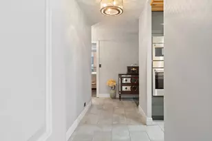 222 E Pearson St, Chicago, IL 60611 - Photo 20