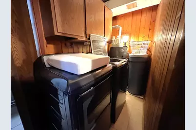 1107 Locust Street, Sterling, IL 61081 - Photo 10