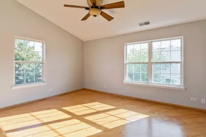 732 Hanbury Drive #31, Des Plaines, IL 60016 - Photo 6