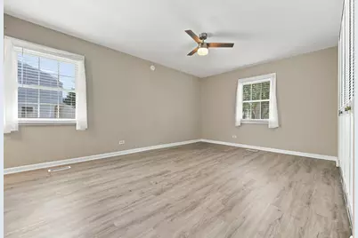 101 Emerson Drive, Schaumburg, IL 60193 - Photo 22