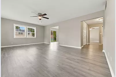 101 Emerson Drive, Schaumburg, IL 60193 - Photo 6