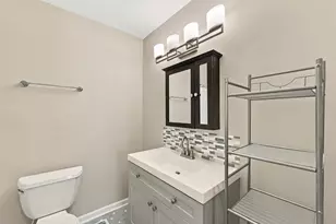 101 Emerson Dr, Schaumburg, IL 60193 - Photo 14