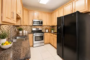 505 Pheasant Trail, Saint Charles, IL 60174 - Photo 10